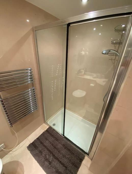 Spacious Flat In The Most Desirable Area Of Londen Buitenkant foto
